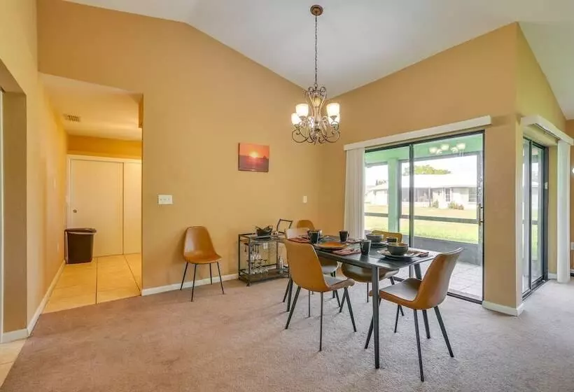 Family Friendly Lehigh Acres Home: Screened Porch!