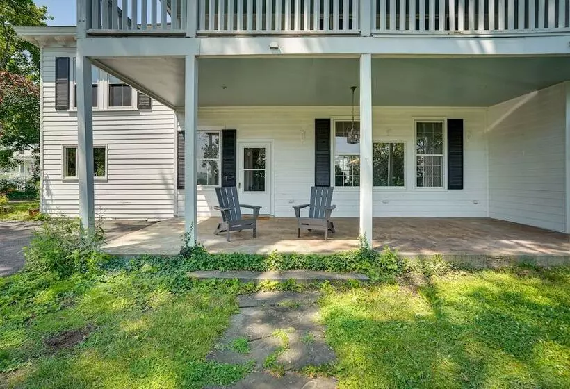 Historic Home In Coxsackie W/ Hudson River Views!