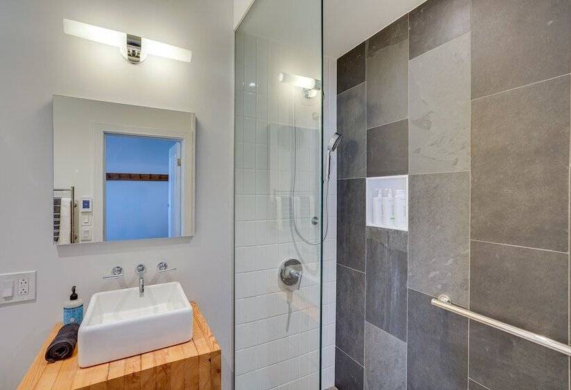 Historic Home In Coxsackie W/ Hudson River Views!