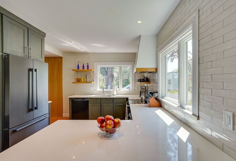 Historic Home In Coxsackie W/ Hudson River Views!