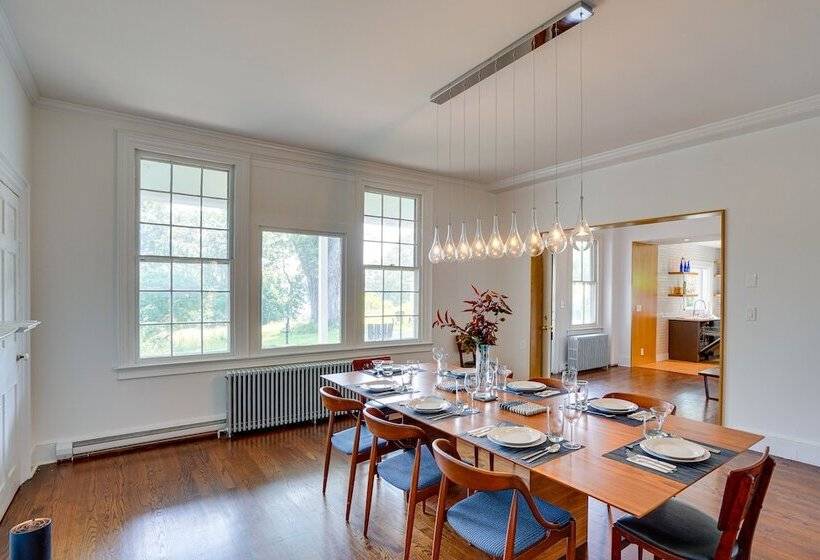 Historic Home In Coxsackie W/ Hudson River Views!