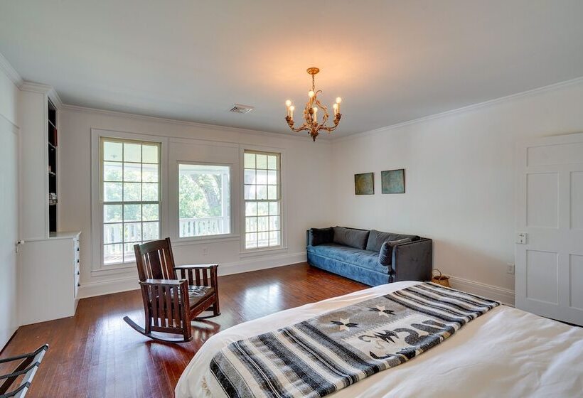 Historic Home In Coxsackie W/ Hudson River Views!