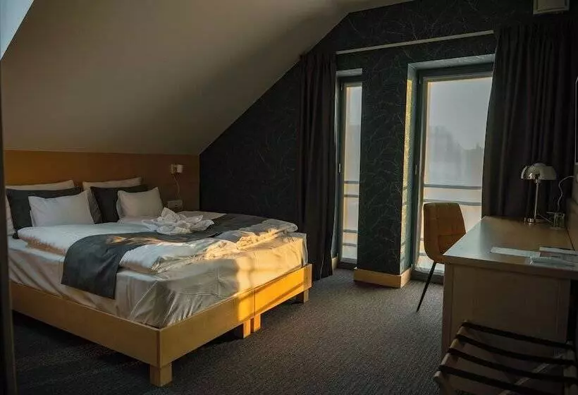 Hotelli Eleven Business & Sport