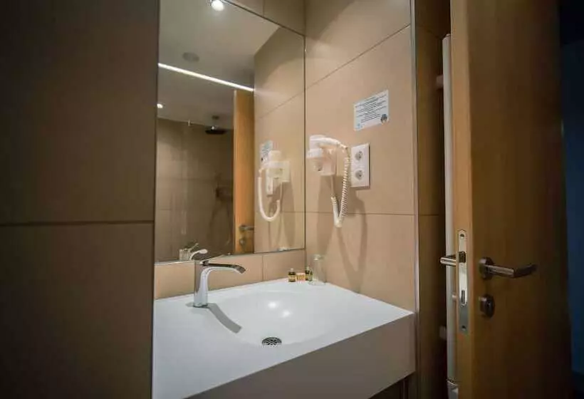 Hotelli Eleven Business & Sport