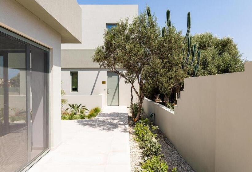 هتل Heliades Residence