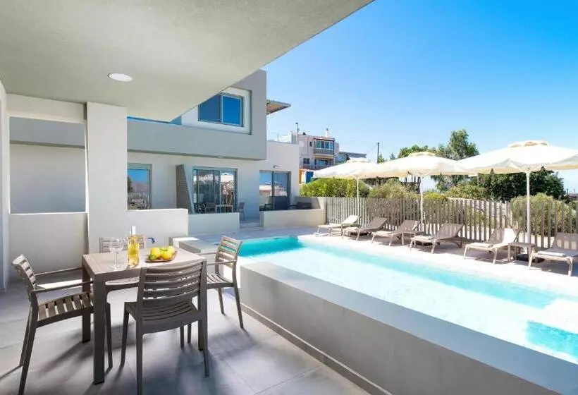 ホテル Heliades Residence