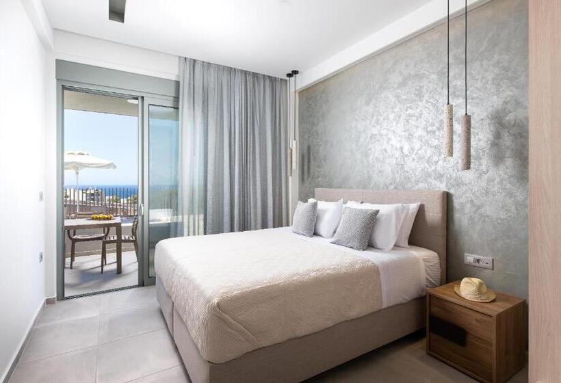 هتل Heliades Residence