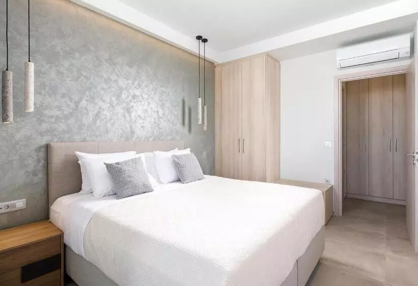 ホテル Heliades Residence