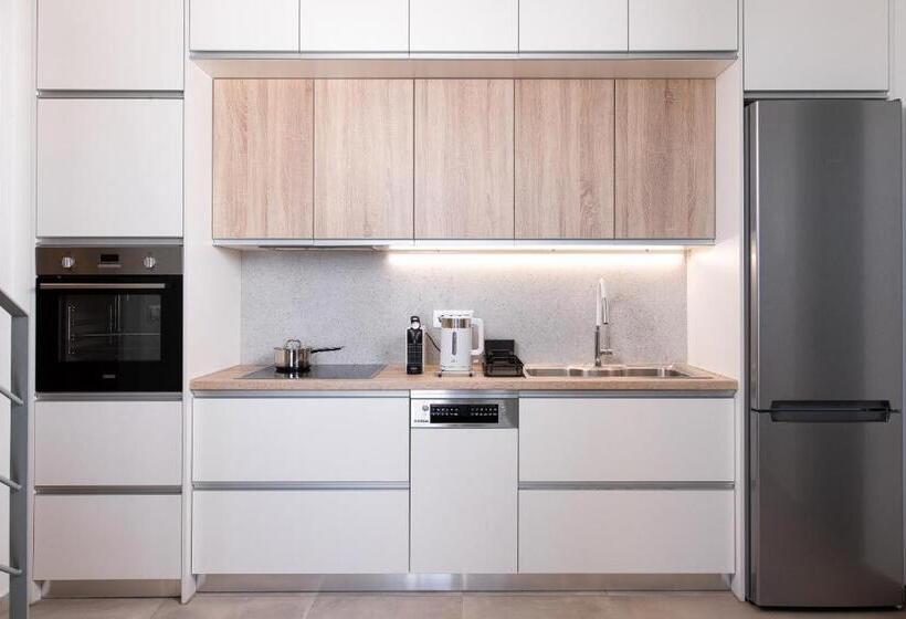 هتل Heliades Residence