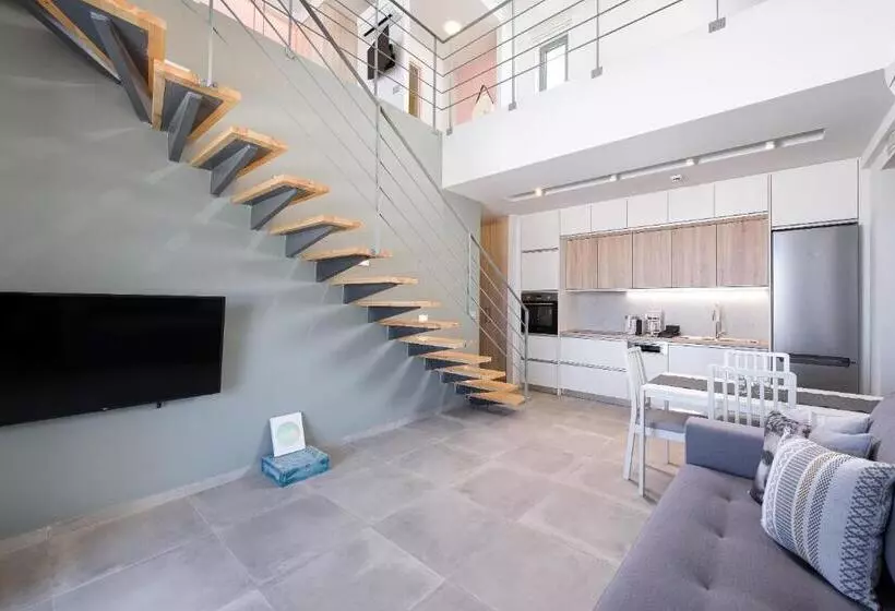 ホテル Heliades Residence