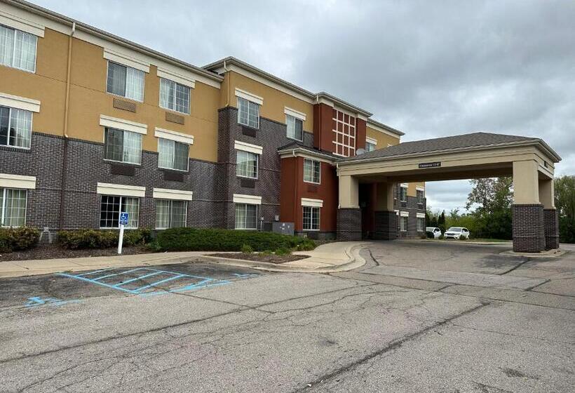 فندق Hometowne Studios By Red Roof Southfield