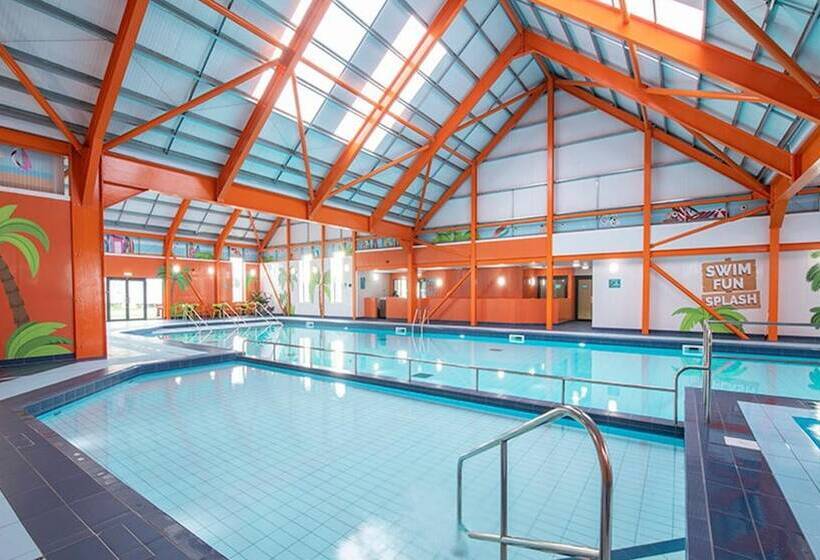 호텔 6 Berth Holiday Home At Seawick Holiday Park