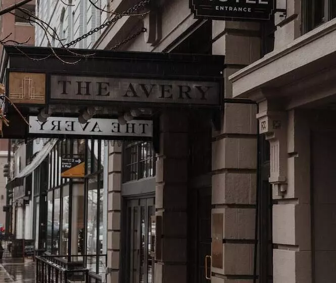 ホテル The Avery