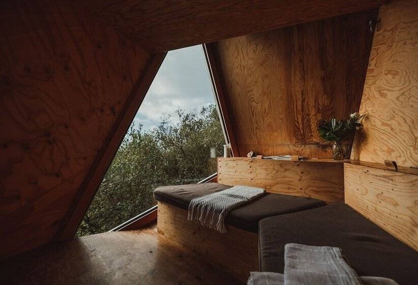 K4 Kudhva Treehouse Cabin With Sea View