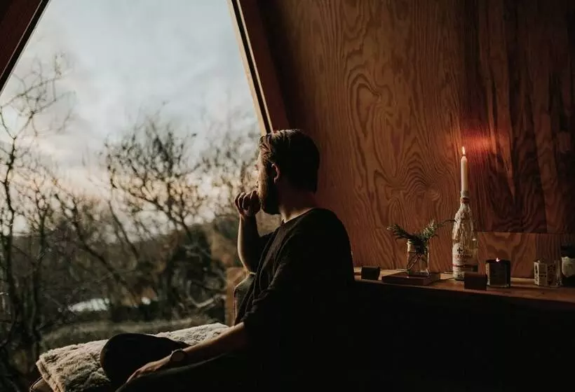 K4 Kudhva Treehouse Cabin With Sea View