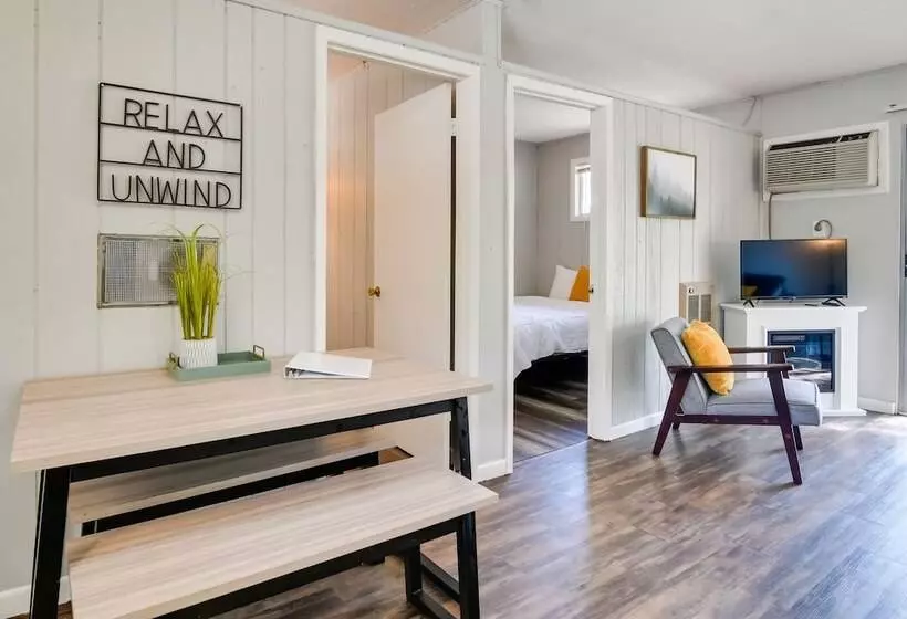 Kimberling City Oasis: Boat Slip, Kayaks & More!