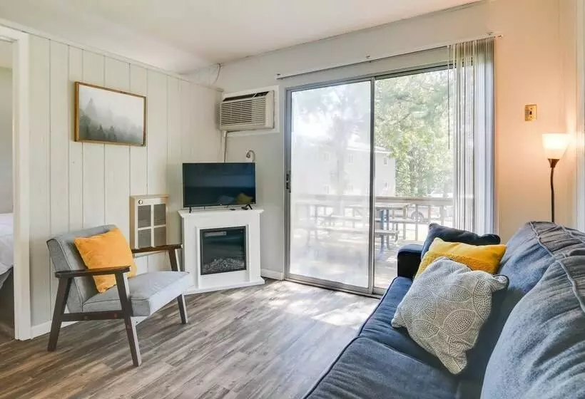 Kimberling City Oasis: Boat Slip, Kayaks & More!