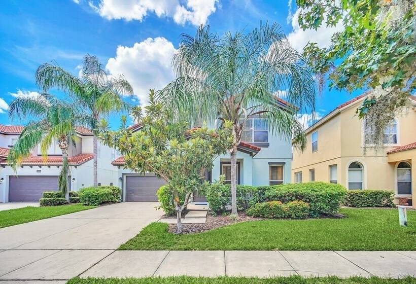 Lake View Getaway: Pool, Game Room, Theming!