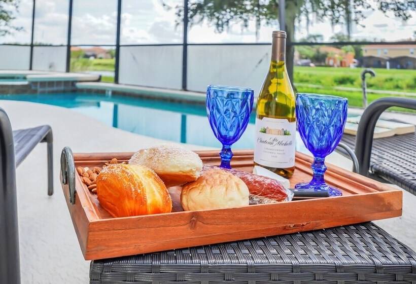 Lake View Getaway: Pool, Game Room, Theming!