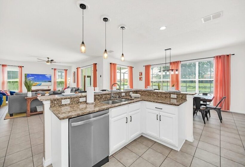 Lake View Getaway: Pool, Game Room, Theming!