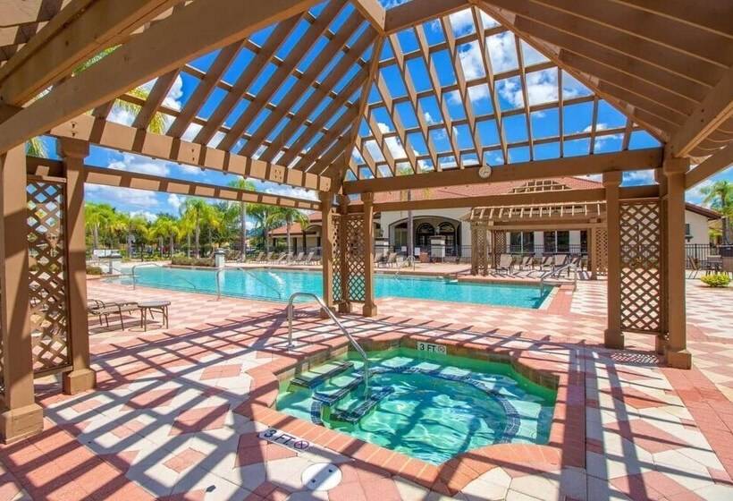 Lake View Getaway: Pool, Game Room, Theming!