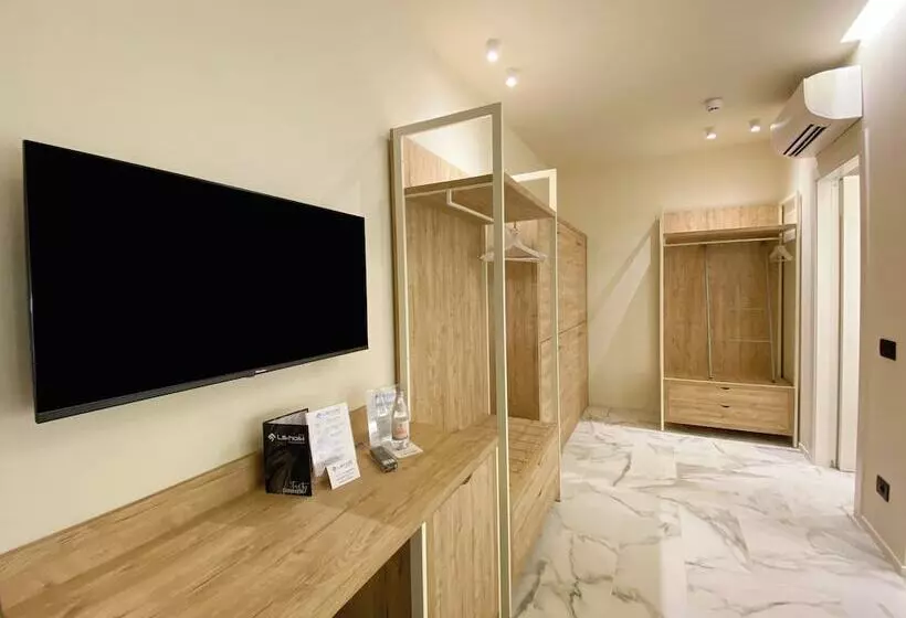 Life Hotel Seaview & Spa