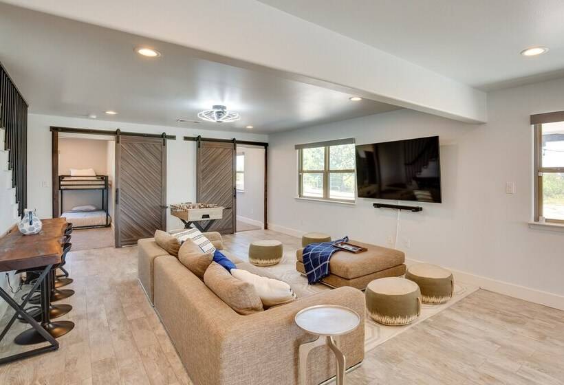 Mckinney Ranch Home W/ Patios + Lake View!