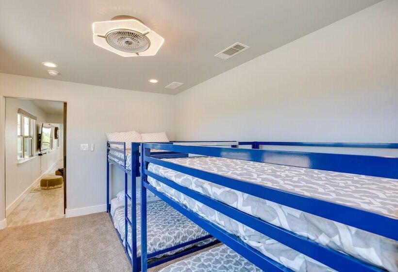 Mckinney Ranch Home W/ Patios + Lake View!