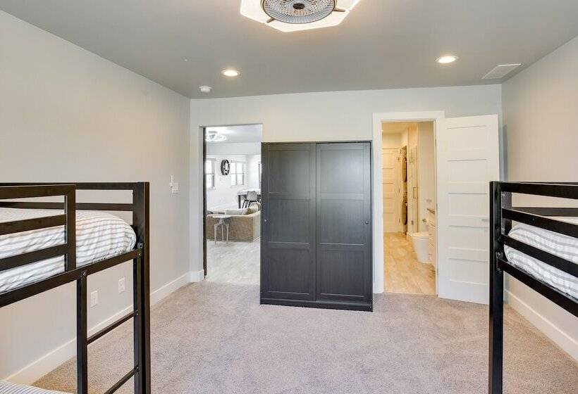 Mckinney Ranch Home W/ Patios + Lake View!