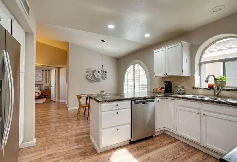 Modern Peoria Home W/ Pool Access & Private Yard!
