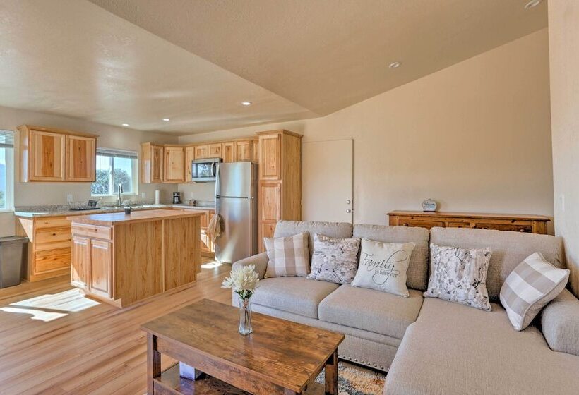 Oakhurst Duplex ~ 13 Mi To Yosemite National Park!