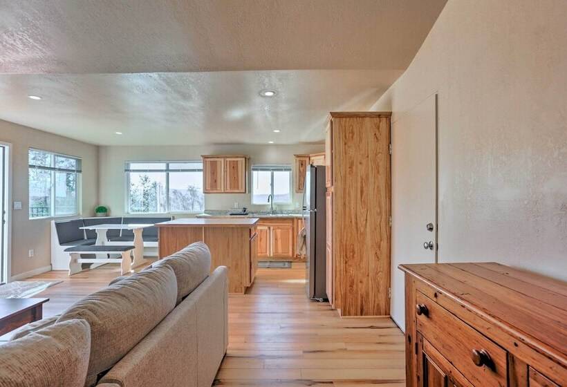 Oakhurst Duplex ~ 13 Mi To Yosemite National Park!