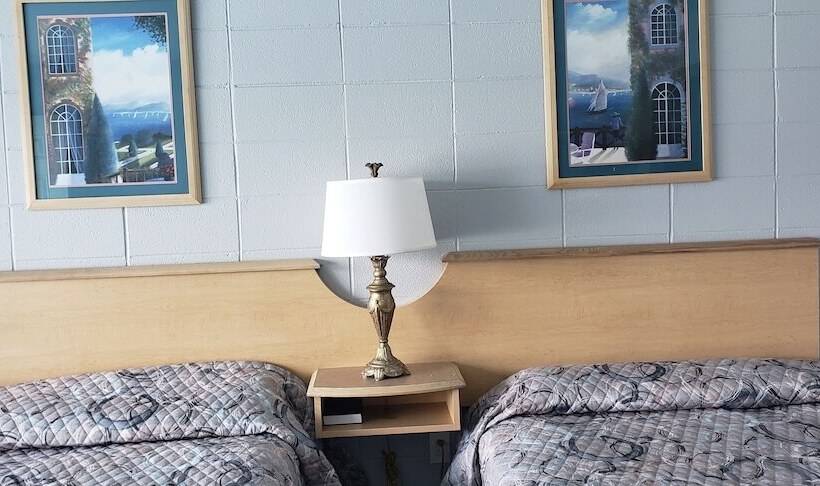 Palms By The Beach Motel