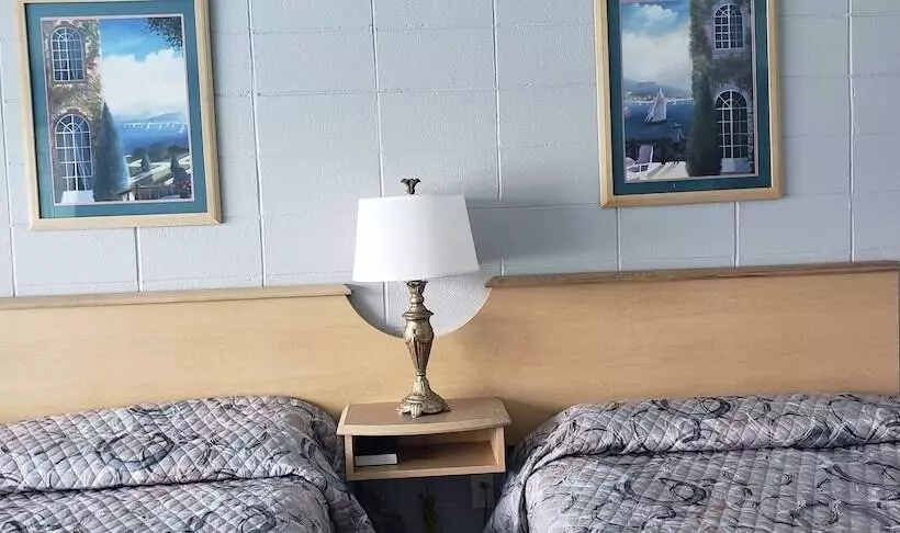 Palms By The Beach Motel