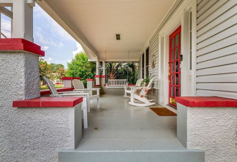 Pensacola Paradise: Furnished Deck & Gas Grill!