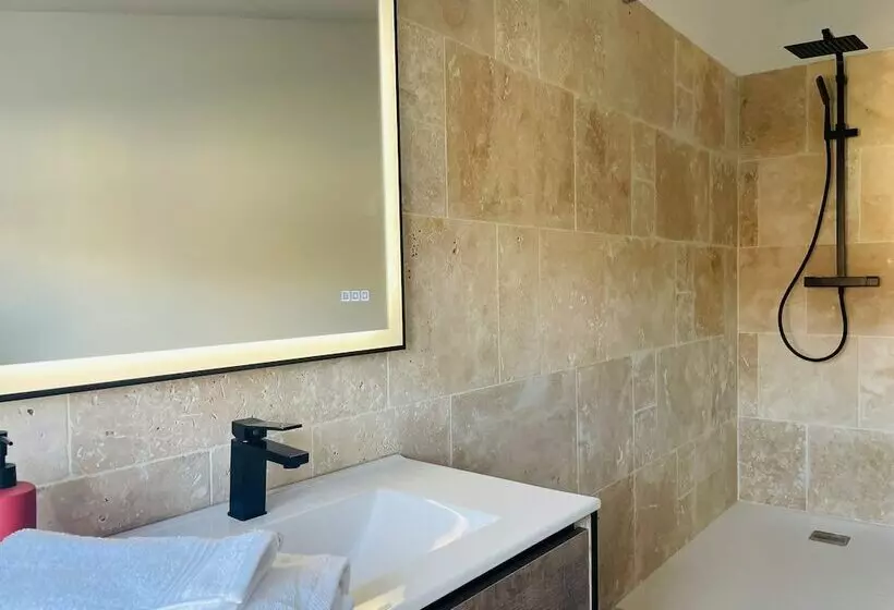 Majatalo 7 Rue Cherche Midi