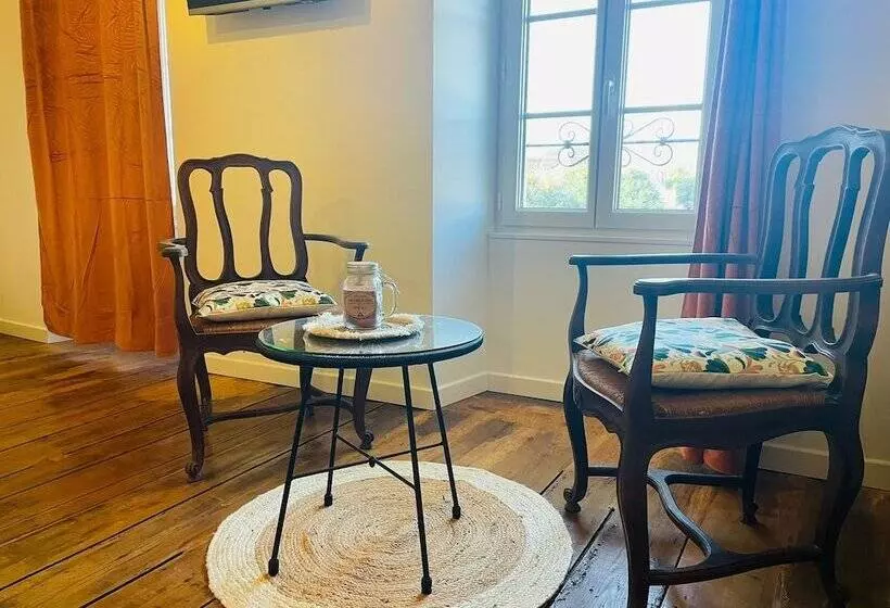 Majatalo 7 Rue Cherche Midi