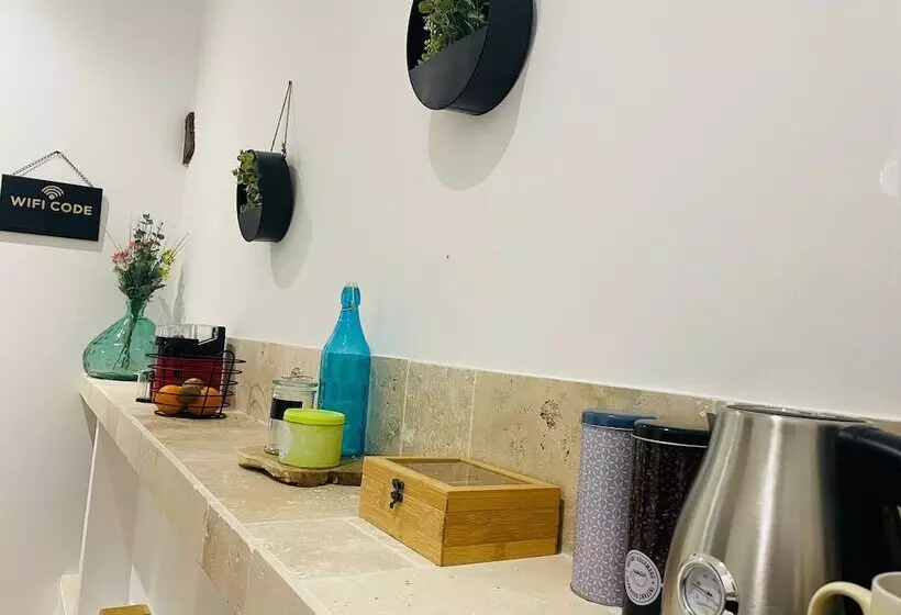 Majatalo 7 Rue Cherche Midi