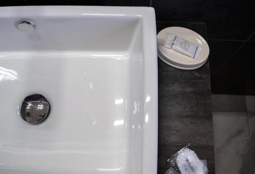 پانسیون Four Winds B&b