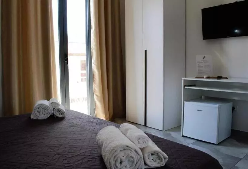 ペンション Four Winds B&b