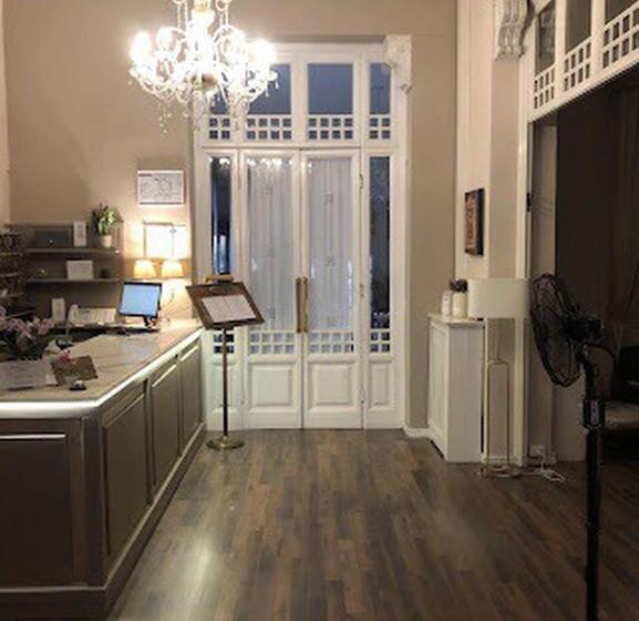 پانسیون Room In Guest Room Viareggio Top Deco Versilia