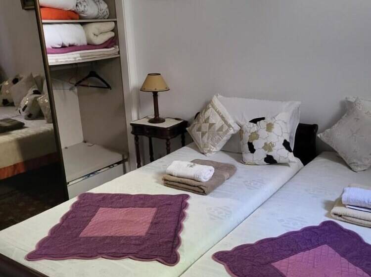 پانسیون Sintra Lousa