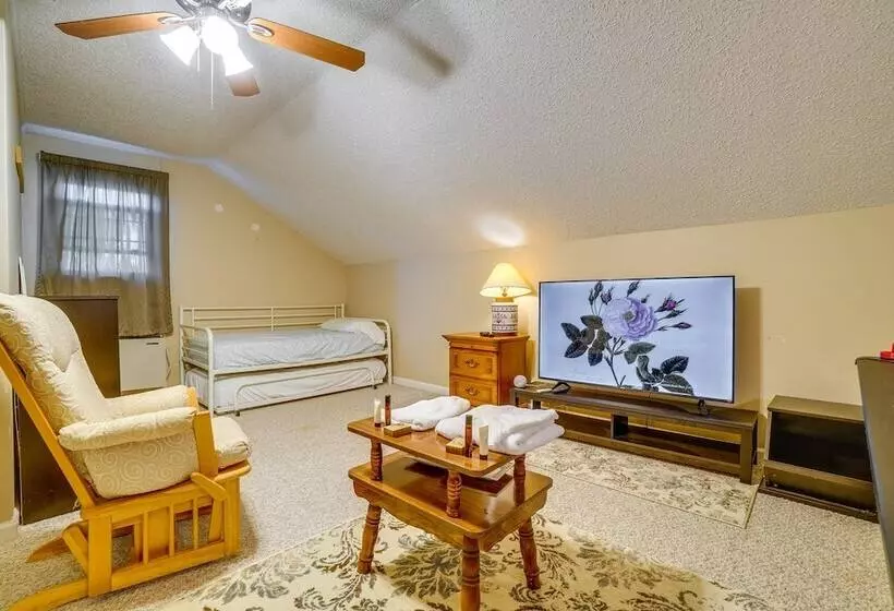 Pet Friendly Franklin Home ~ 21 Mi To Nashville!