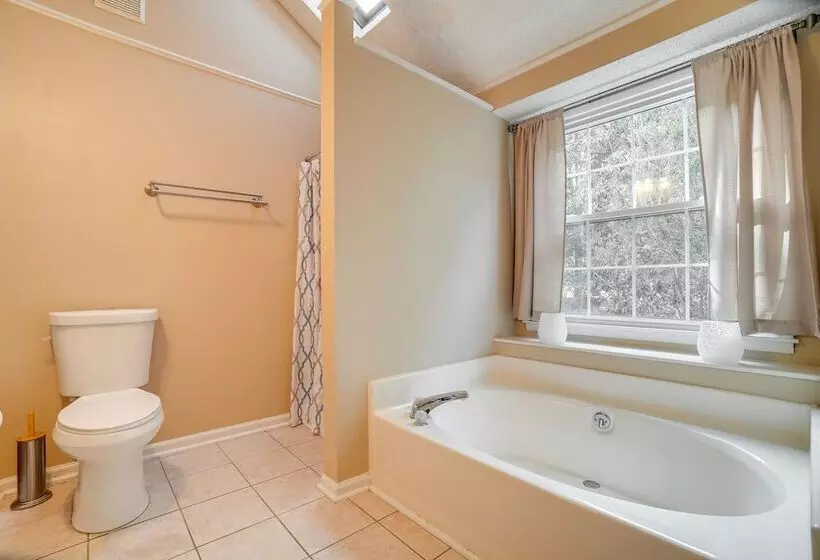 Pet Friendly Franklin Home ~ 21 Mi To Nashville!