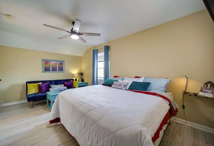 Pet Friendly New Braunfels Home W/ Game Room!