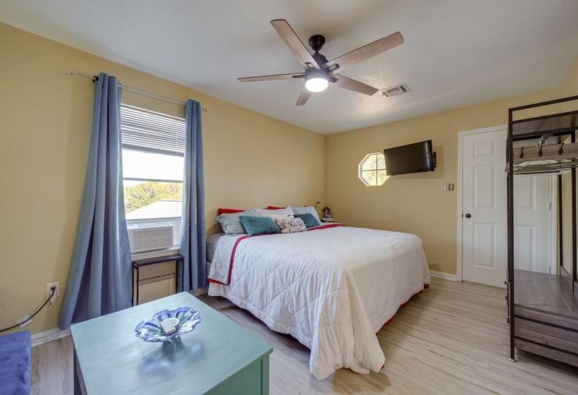 Pet Friendly New Braunfels Home W/ Game Room!