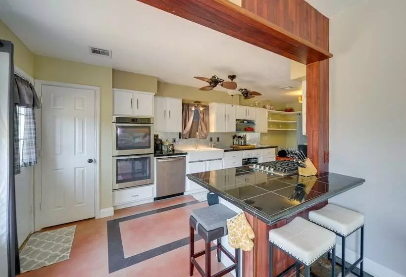 Pet Friendly New Braunfels Home W/ Game Room!