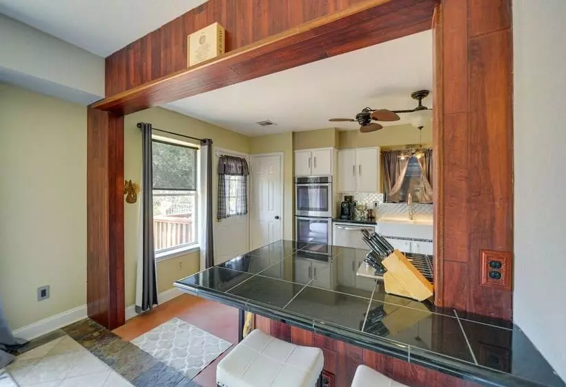 Pet Friendly New Braunfels Home W/ Game Room!