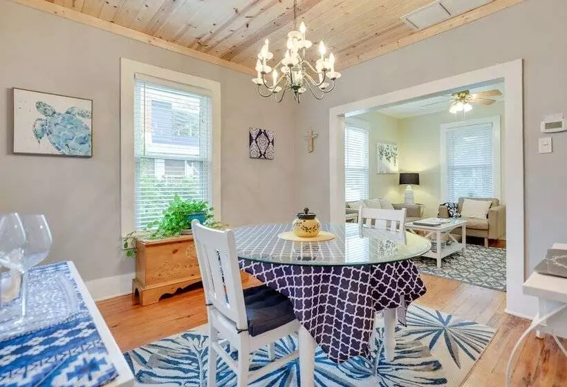 Pet Friendly St Augustine Home: Steps To Downtown!