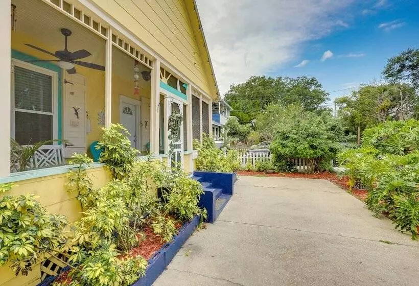 Pet Friendly St Augustine Home: Steps To Downtown!